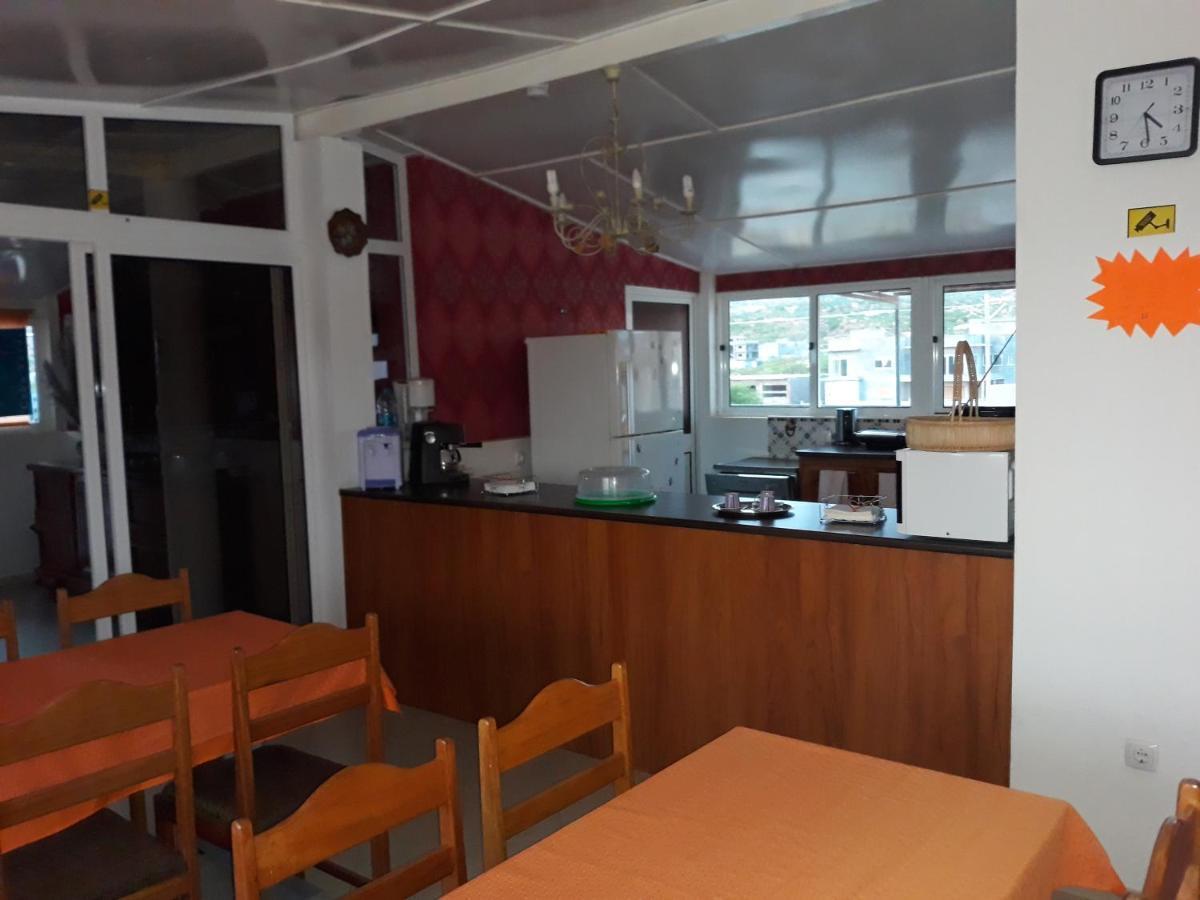 Yria Residencial Bed and Breakfast Porto Novo Eksteriør billede
