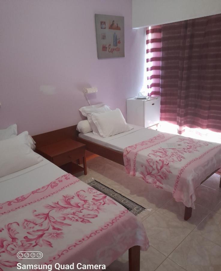 Yria Residencial Bed and Breakfast Porto Novo Værelse billede
