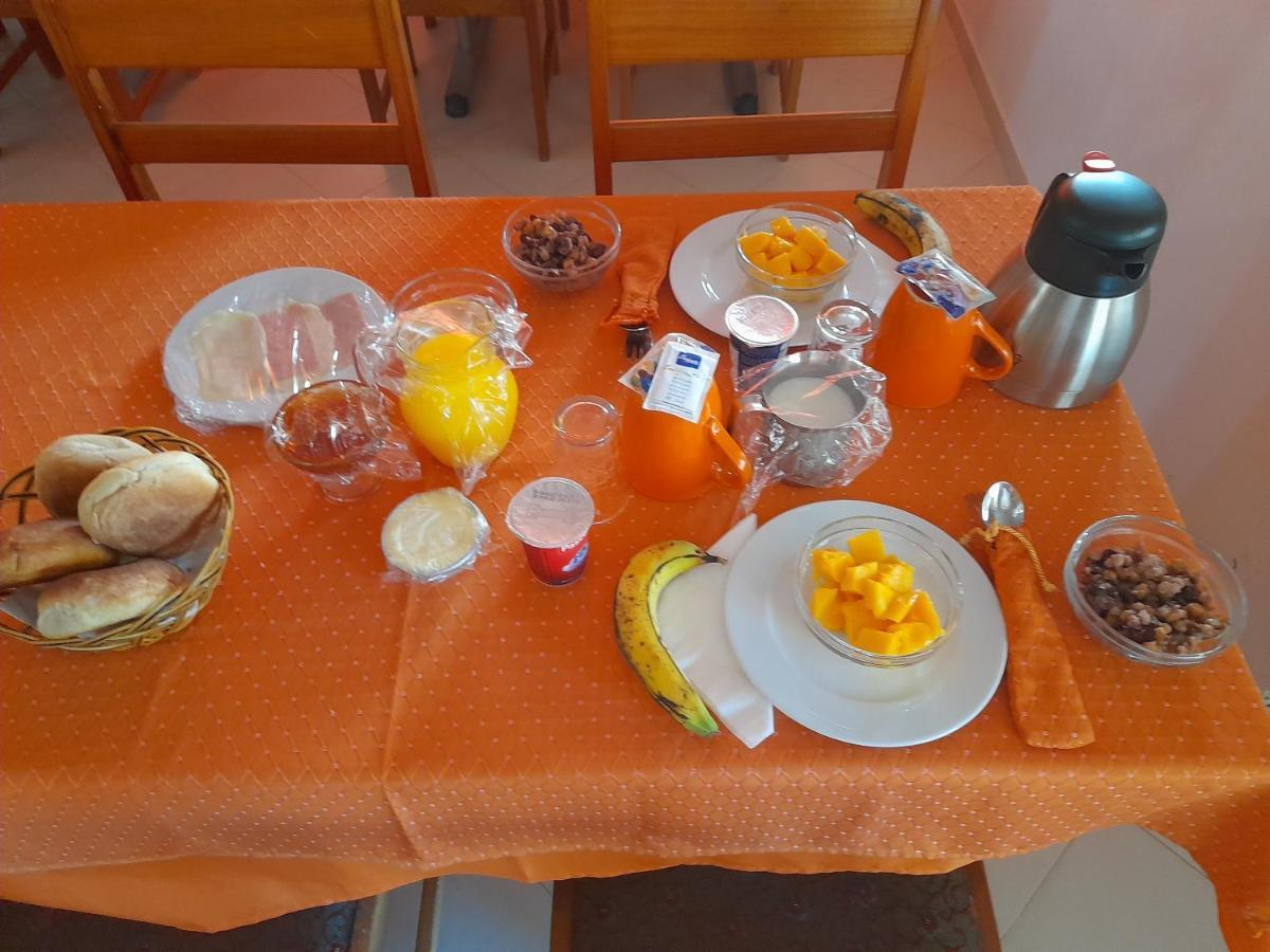 Yria Residencial Bed and Breakfast Porto Novo Eksteriør billede