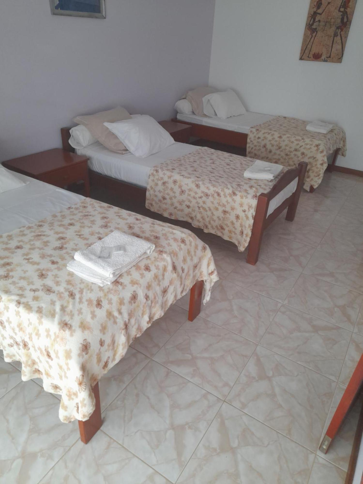 Yria Residencial Bed and Breakfast Porto Novo Værelse billede